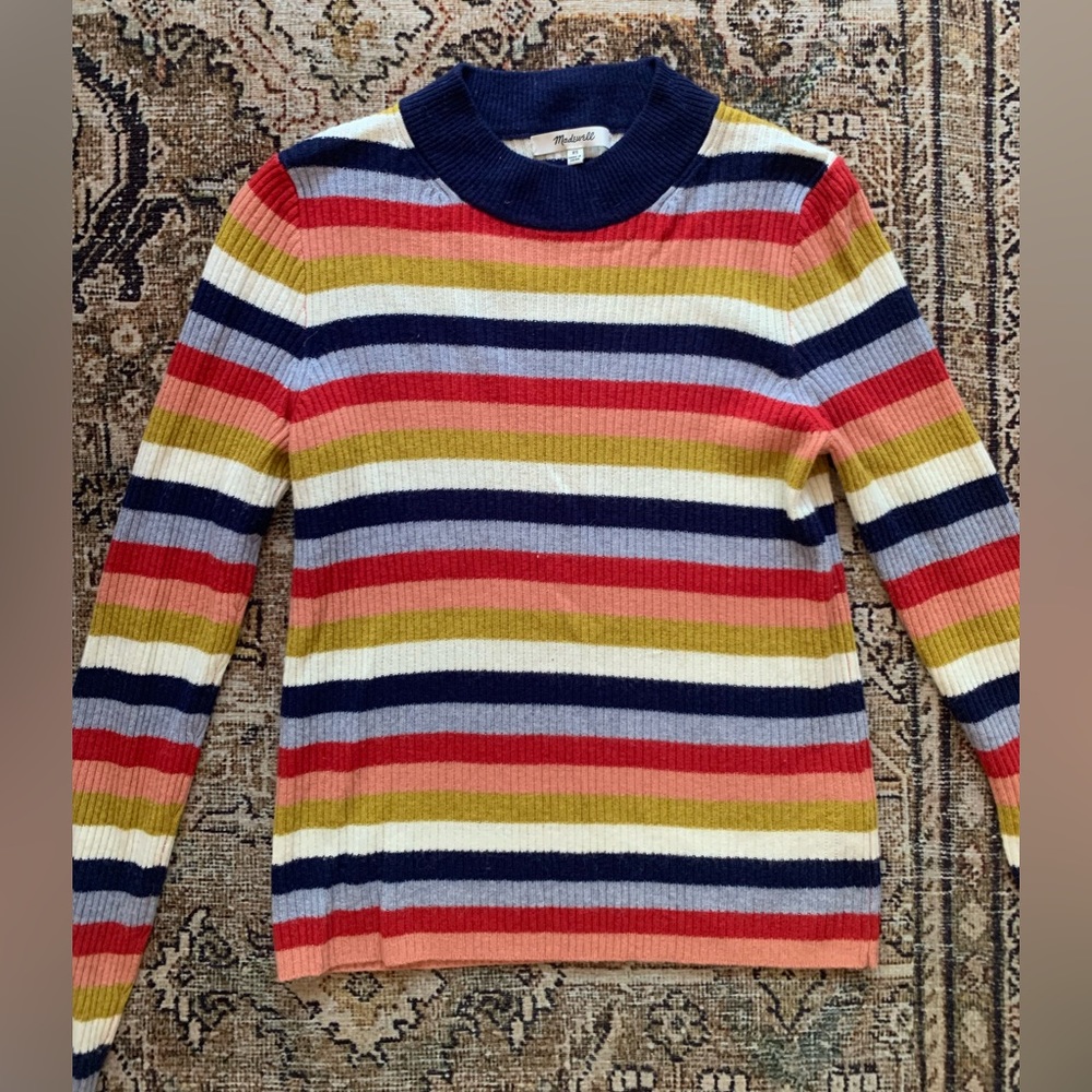 Fitted striped sweater